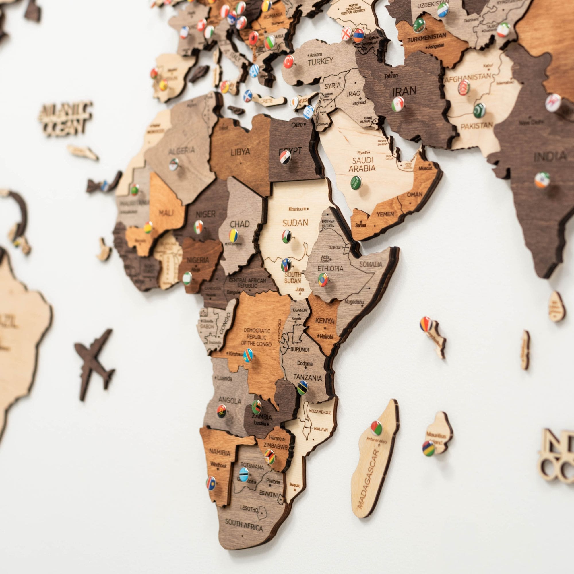 Mapa frontal de madera