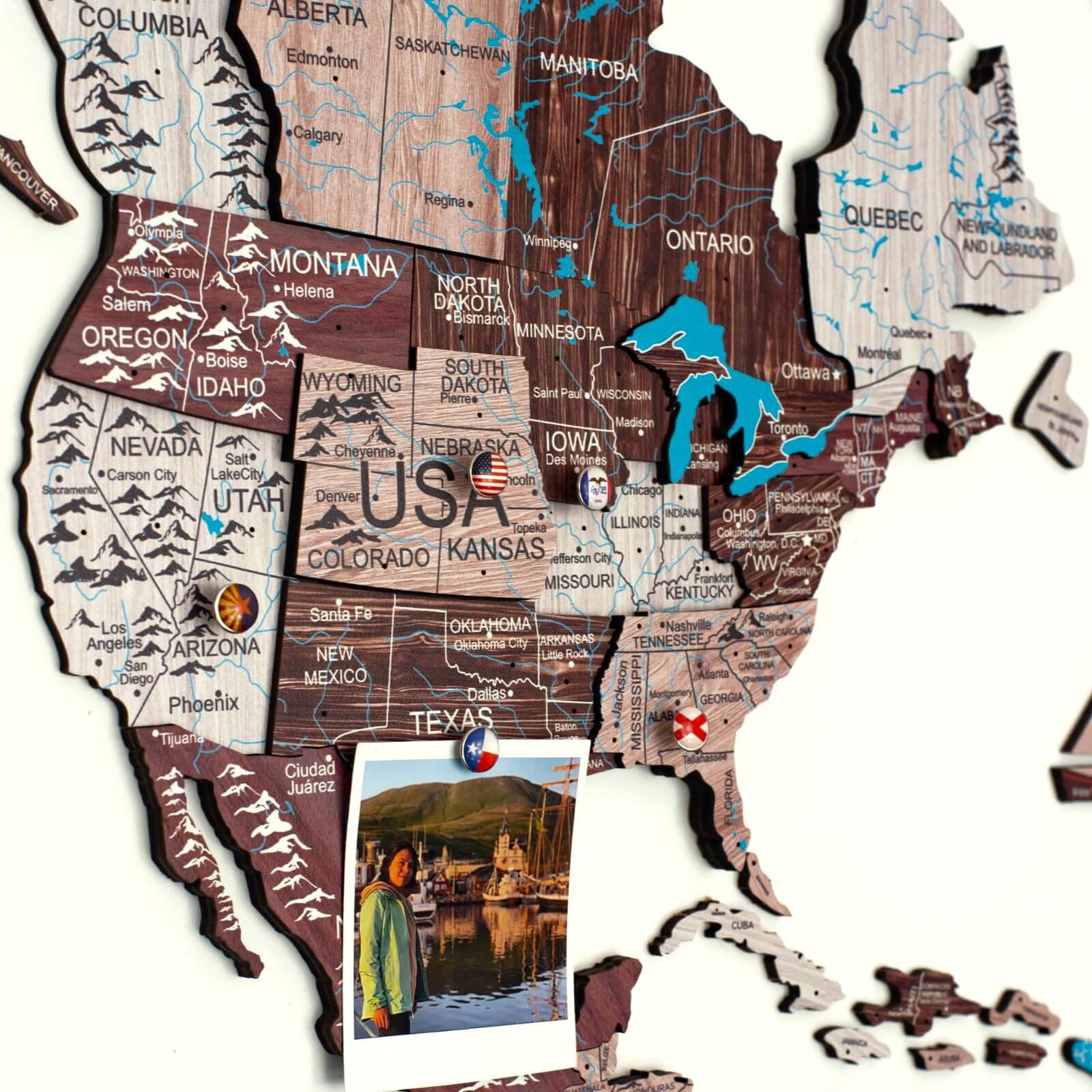 Mapa Mundial 3D Luminoso/Magnético y Colorido de Madera Cappuccino