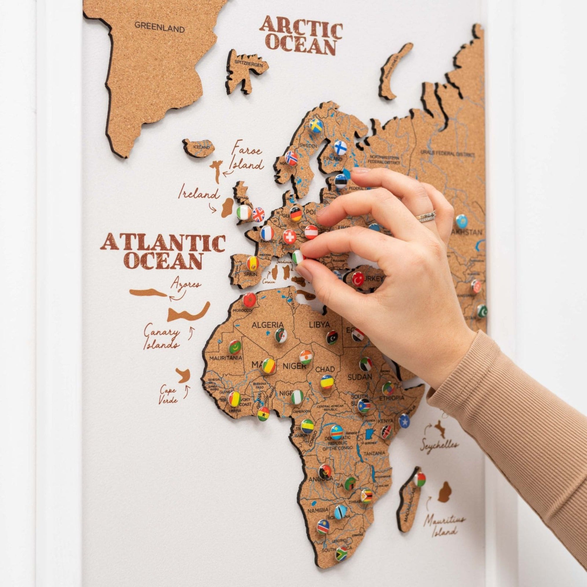 Mapamundi 3D de Madera Tríptico Blanco