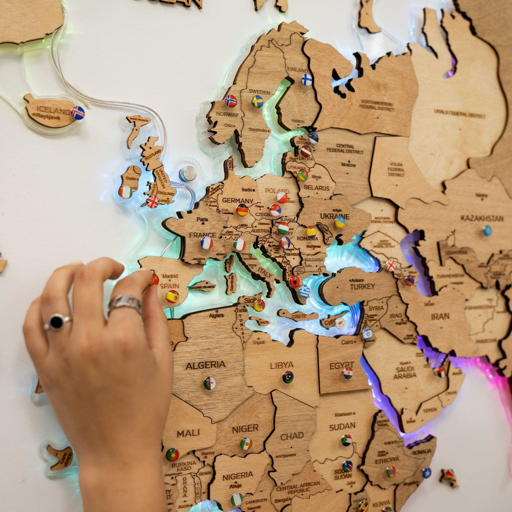 3D LED Wooden World Map 2.0 Gold