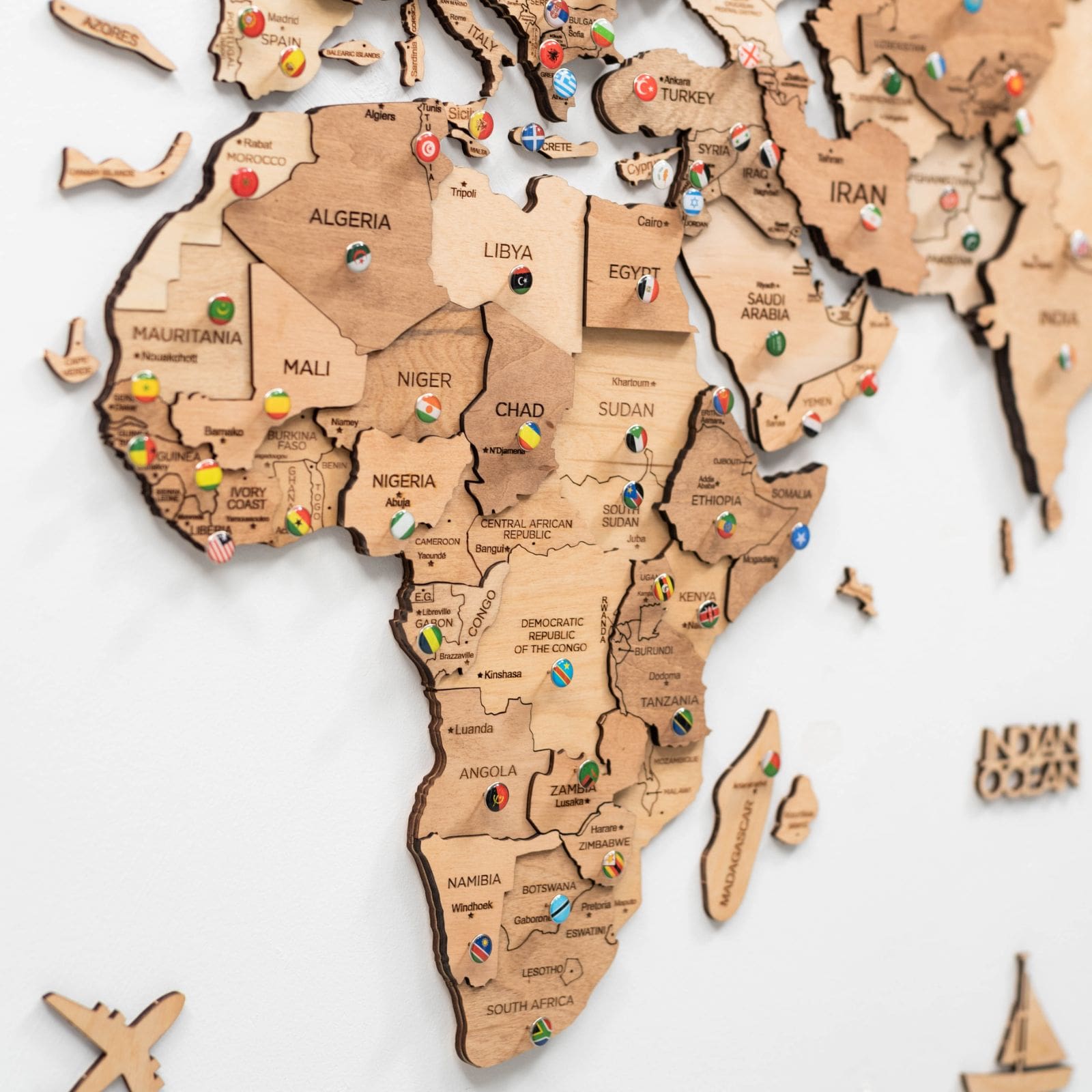 Mapa mundi de madera