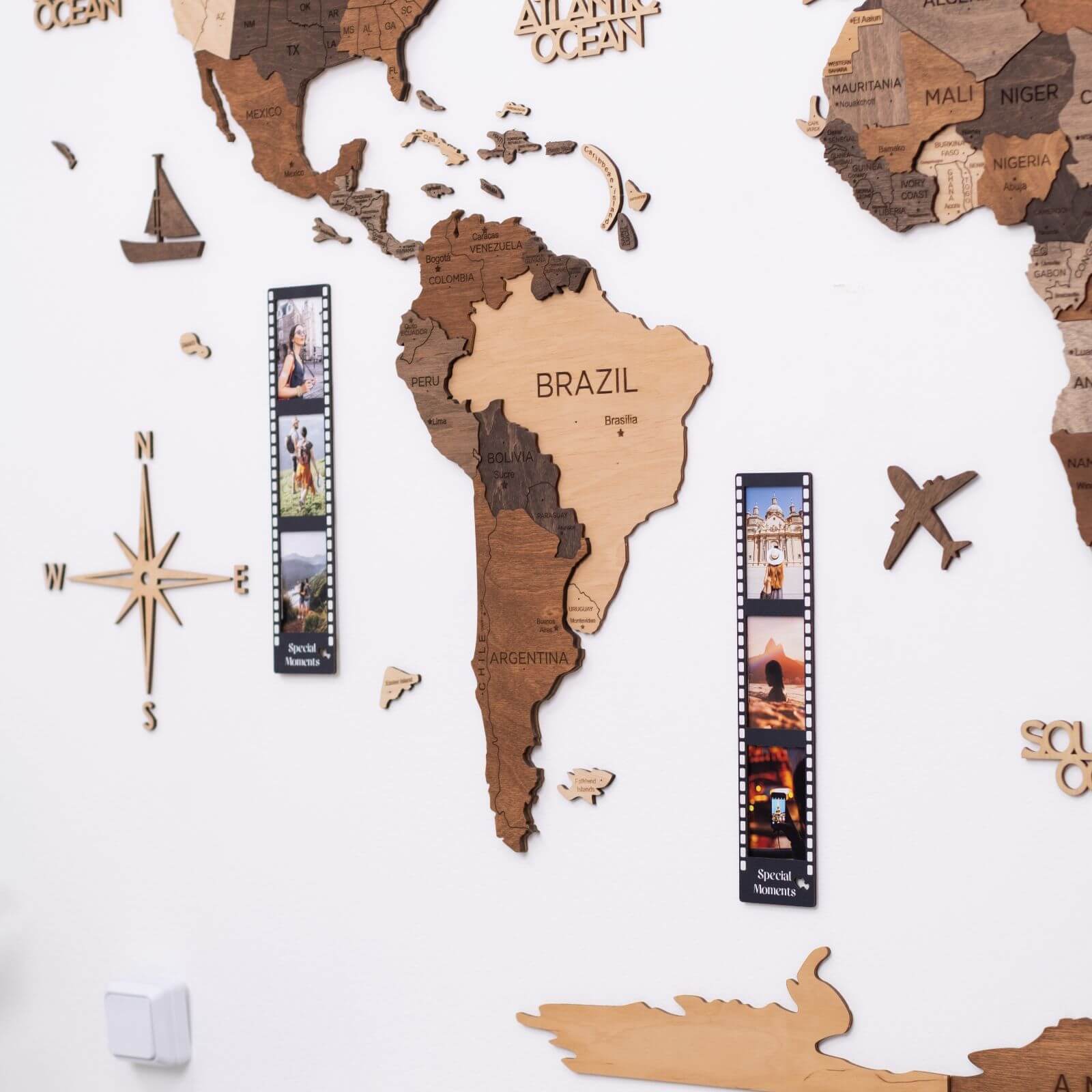 map with photo frames