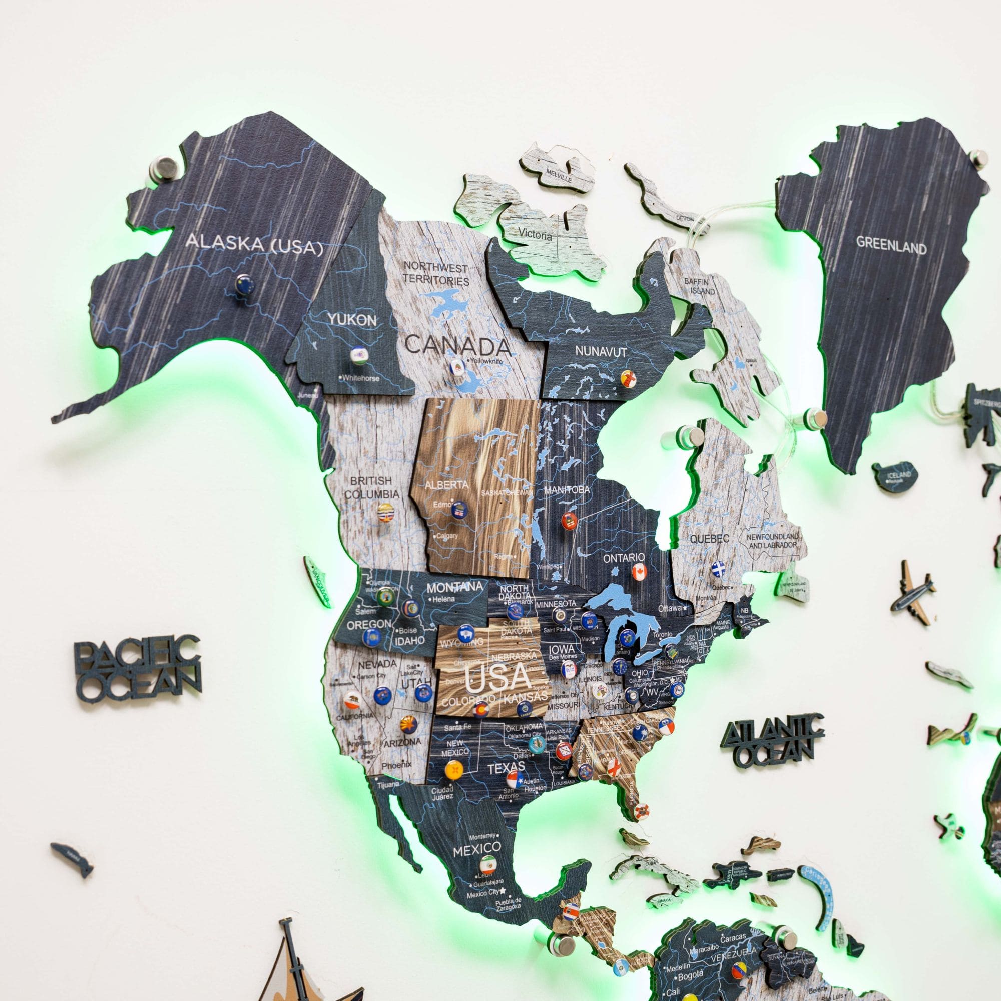 3D LED / LUMINOUS Wooden World Map 3.0 Mystery