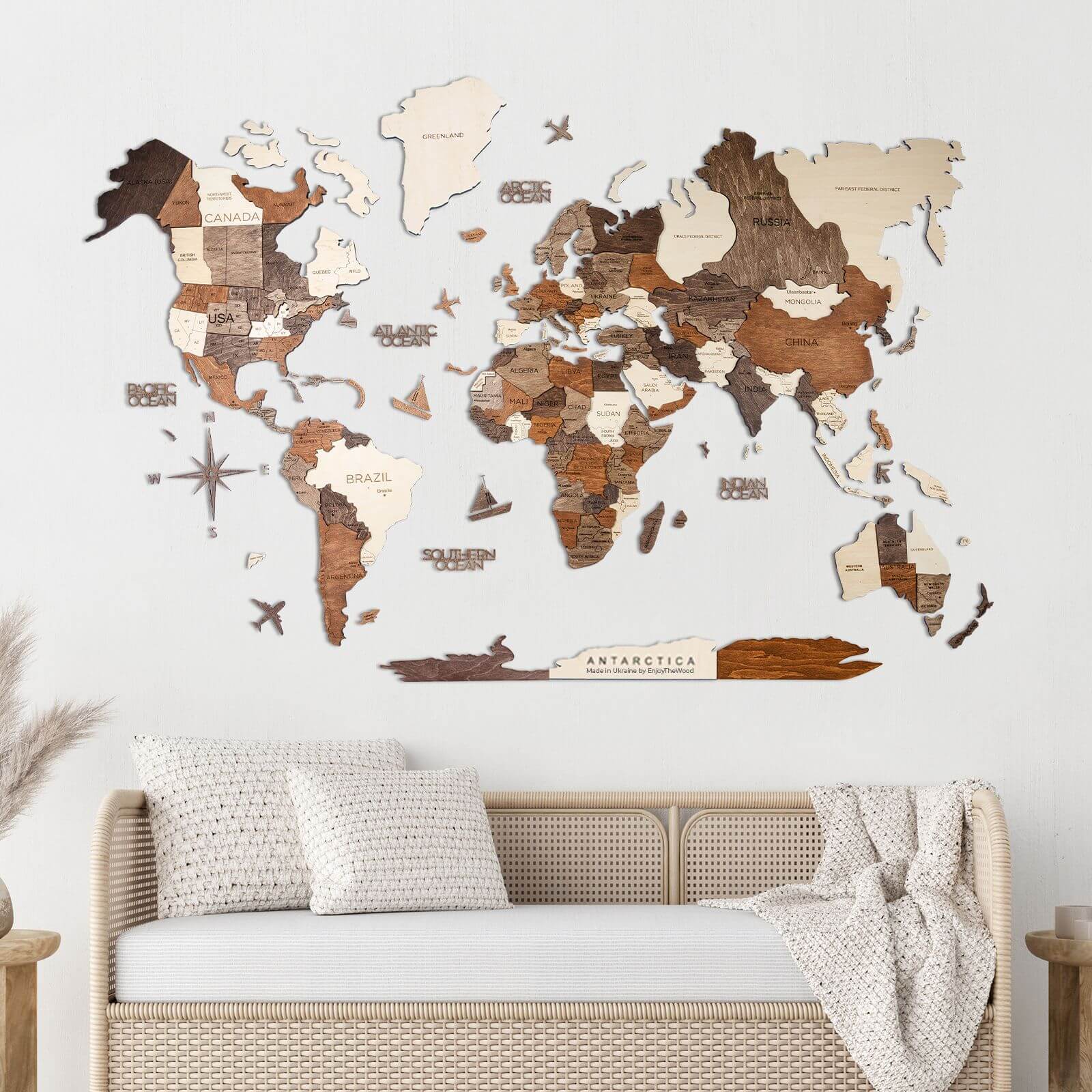 Mapa frontal de madera