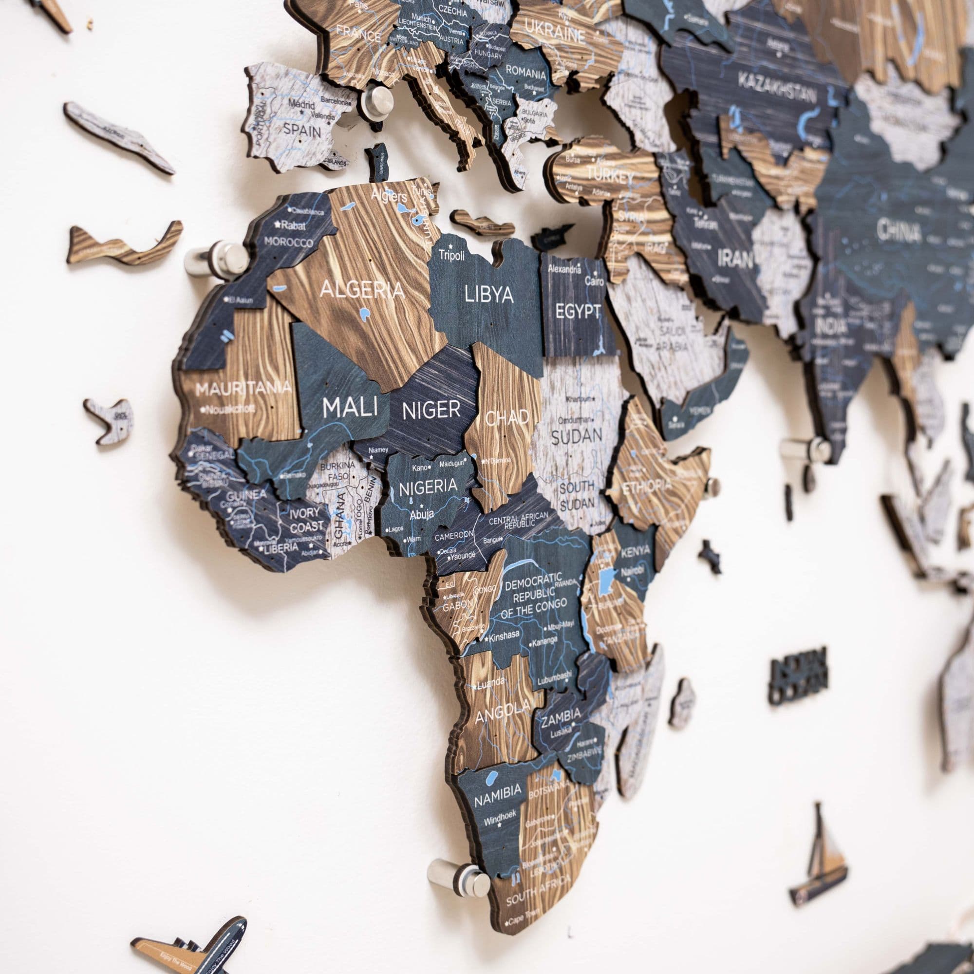 3D LED / LUMINOUS Wooden World Map 3.0 Mystery