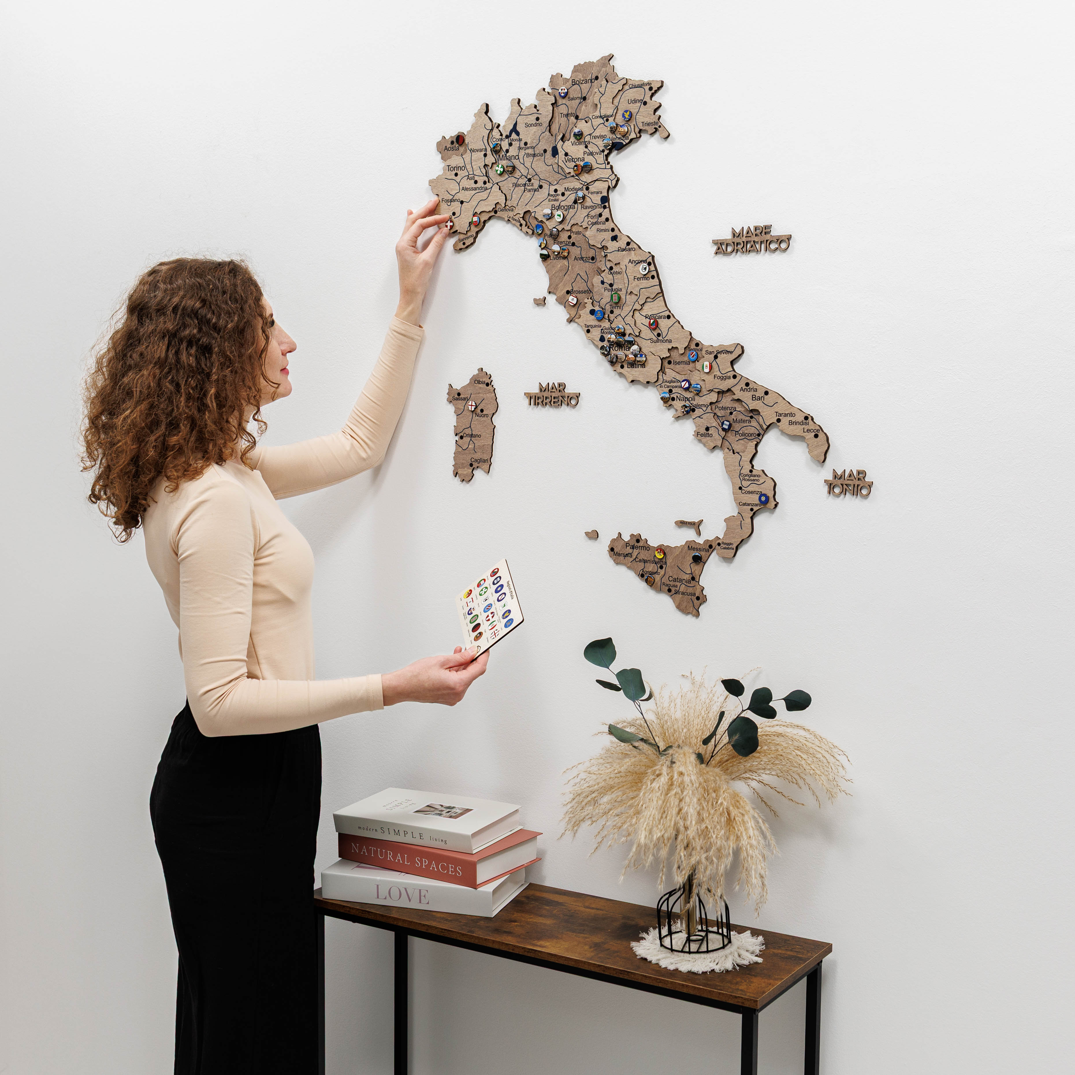 wooden italy map terra