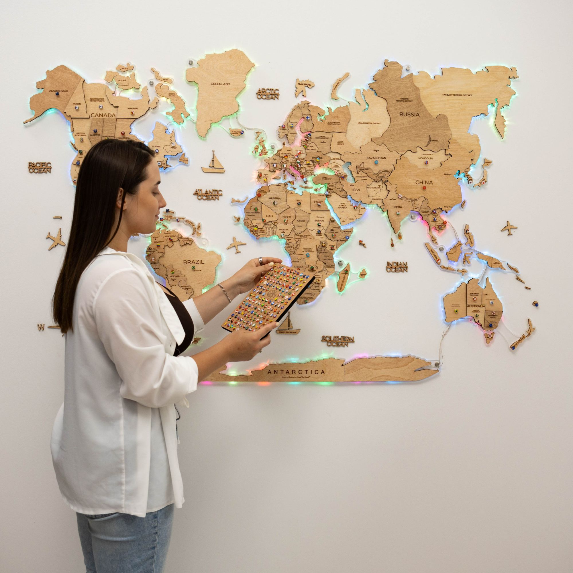 3D LED Wooden World Map 2.0 Gold
