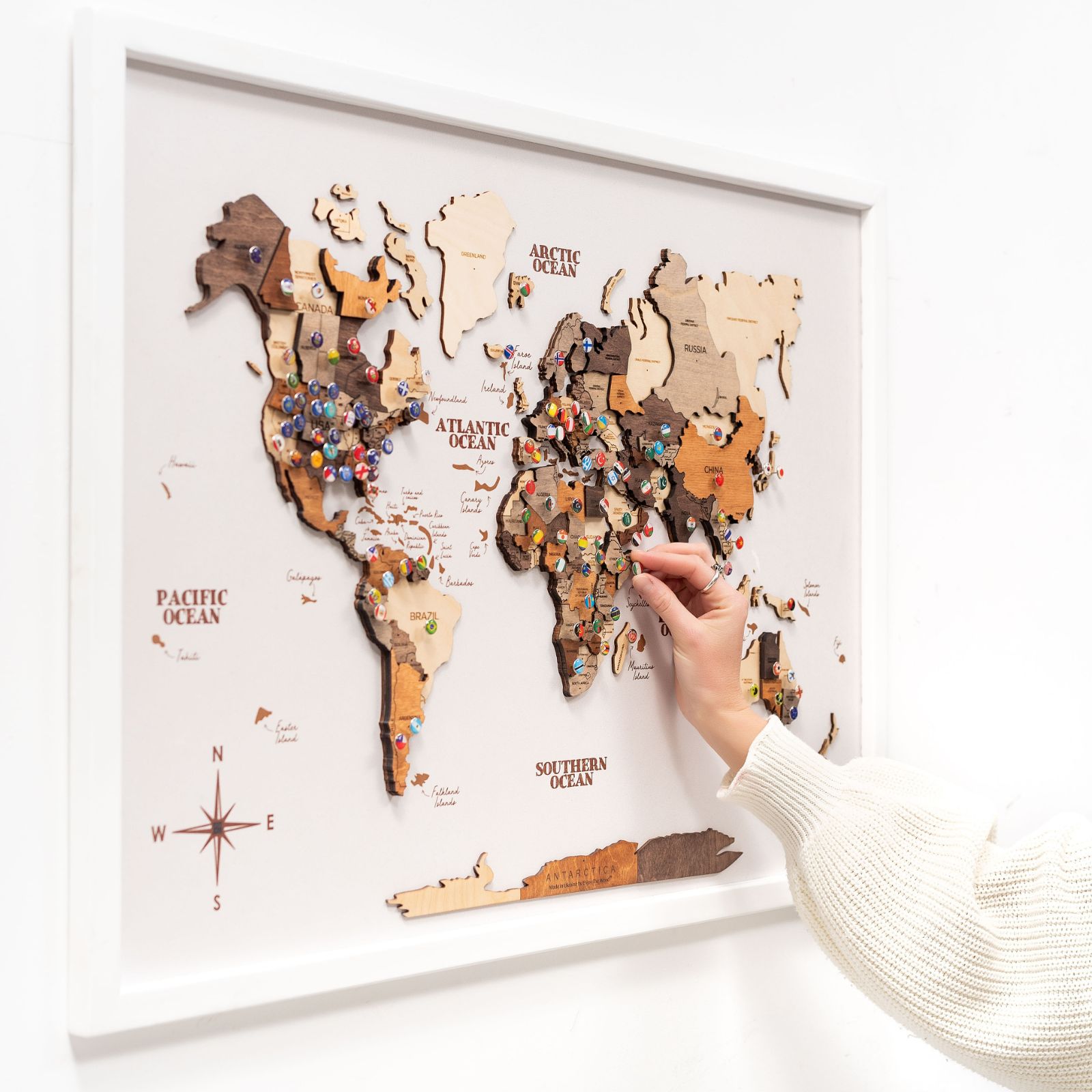 Mapa Mundial en Panel de Madera 3D Multicolor