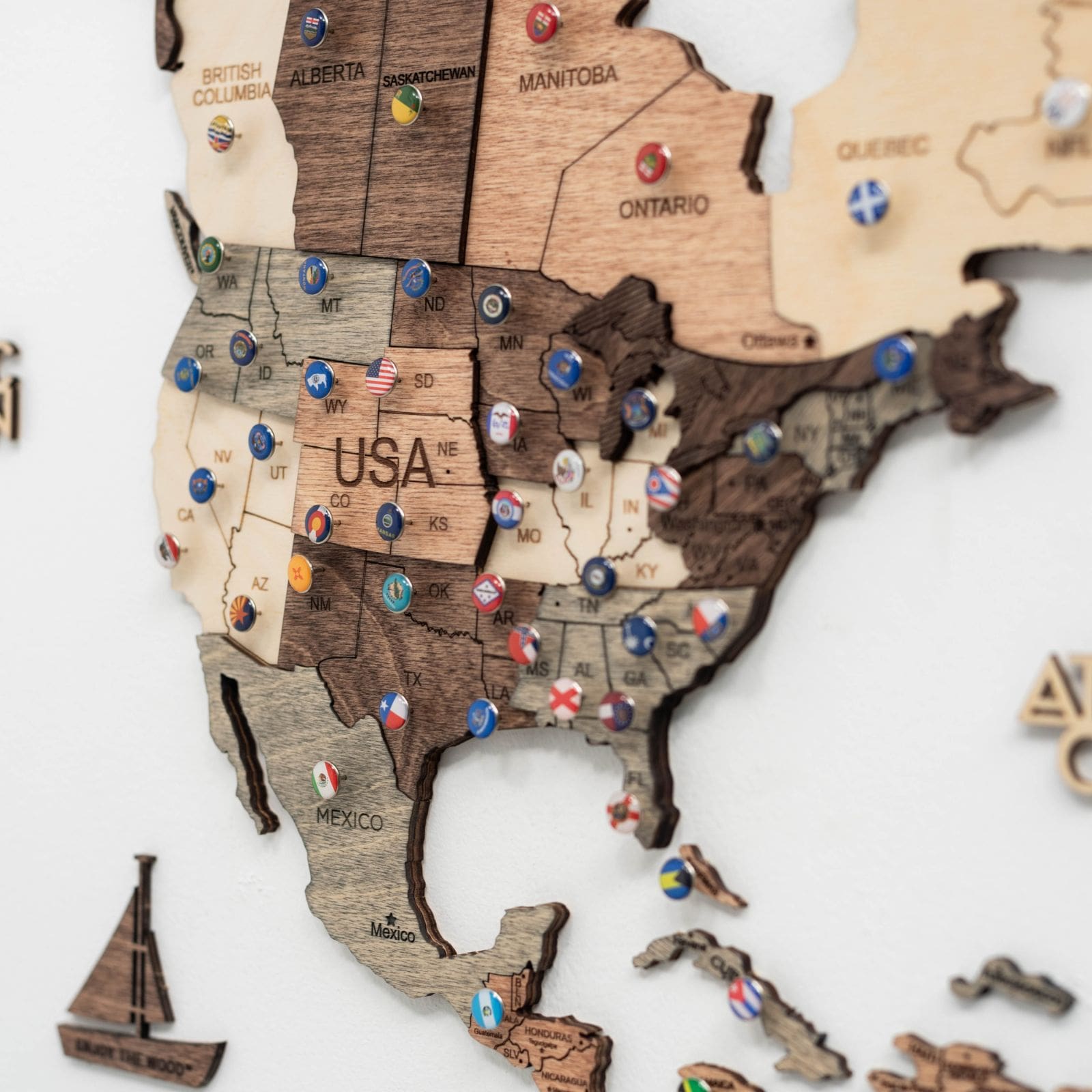 Mapa mundi de madera tono smokey 