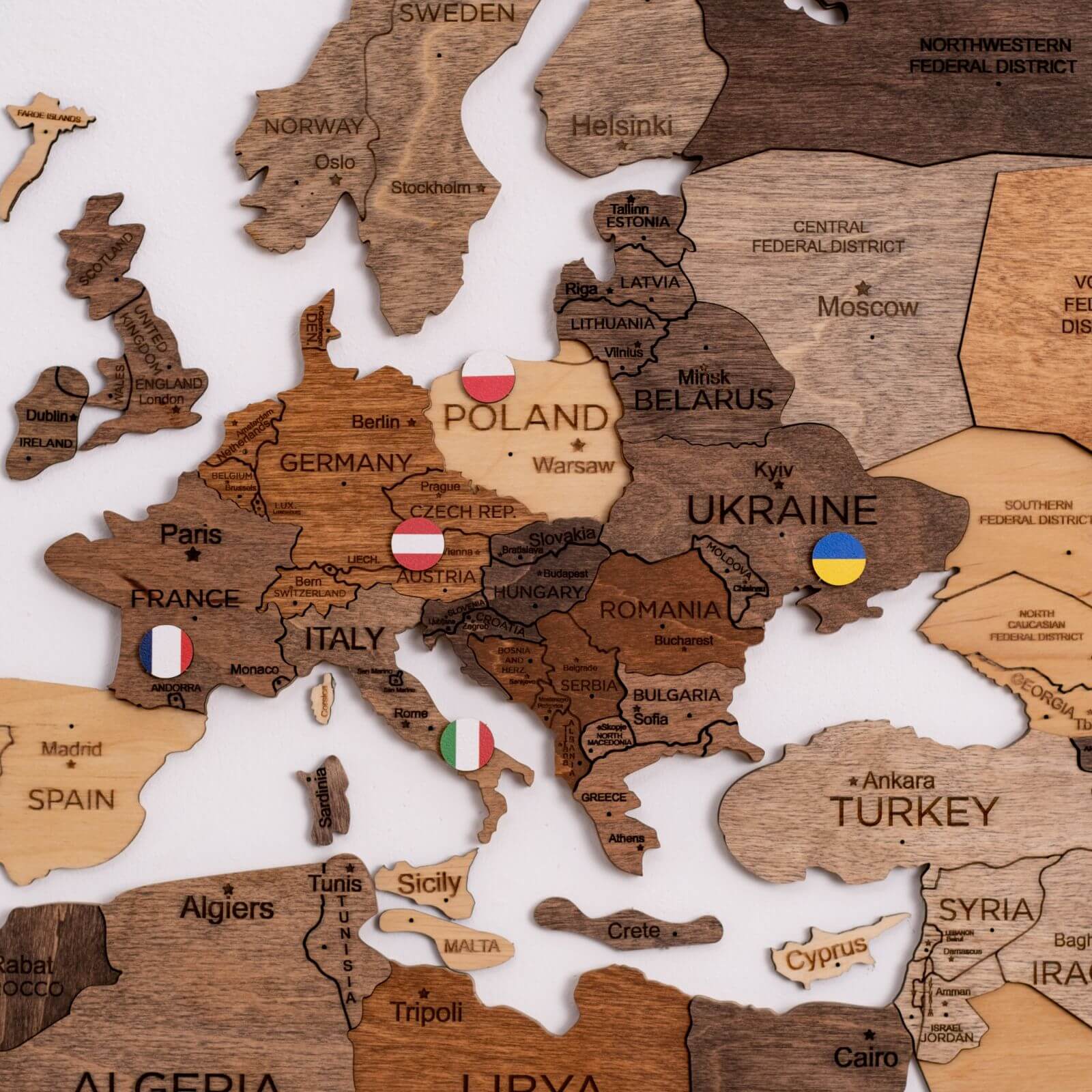 Pines con Banderas de Europa