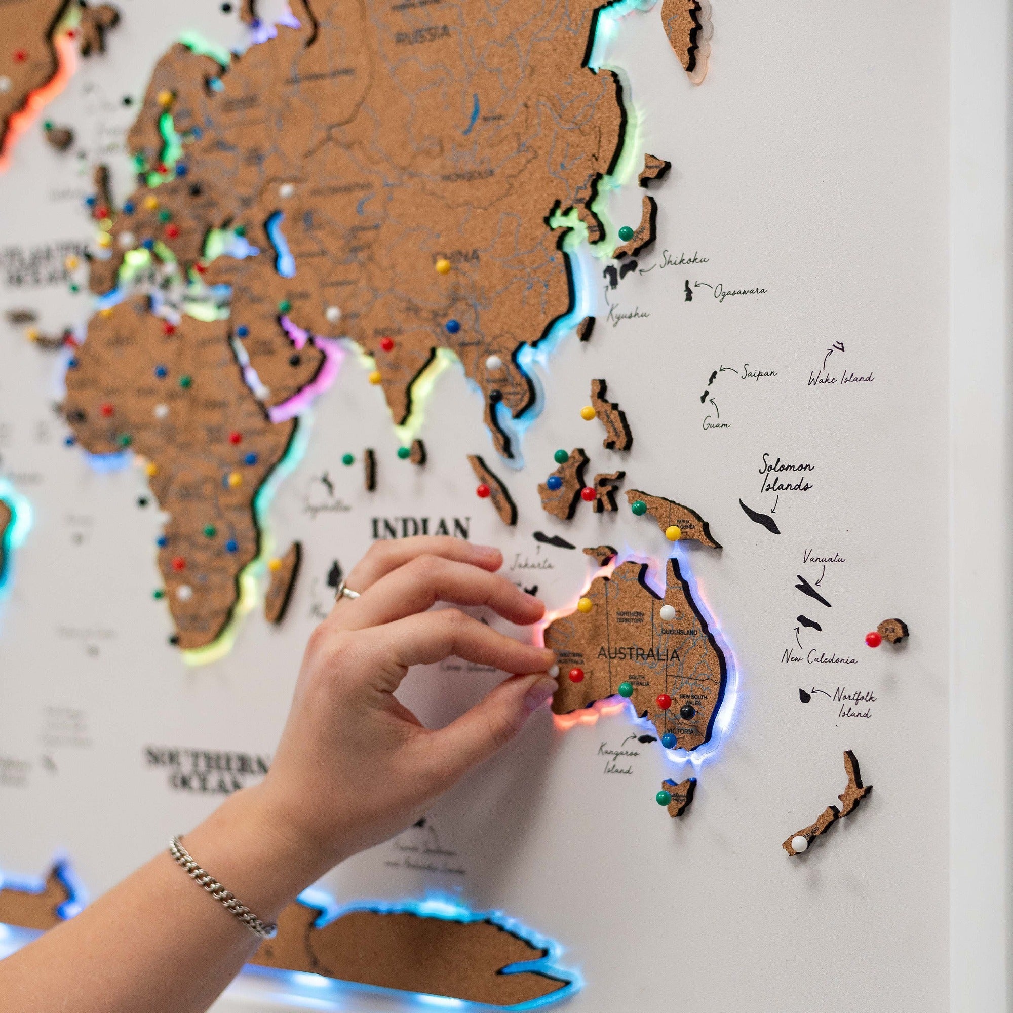 Map on Board LED 2.0 Cork